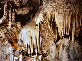 Grottes de Medous : Le temple hindou